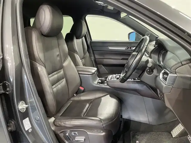 マツダ ＣＸ－８ XD Lパッケージ 愛知県 2018(平30)年 5.5万km マシーングレープレミアムM 純正8.8インチナビ/BOSEサウンド/衝突軽減ブレーキ/360度ビューカメラ/レーダークルーズコントロール/ビルトインETC/シートヒーター/LEDヘッドライト/ブラインドスポットモニター/ステアリングヒーター/パワーシート/電動リアゲート/フルセグTV/Bluetooth/コーナーセンサー/レーンキープアシスト/オートハイビーム/プッシュスタート/USB接続/ルーフレール/スマートキー/DVD再生/アイドリングストップ/ミュージックプレイヤー接続/純正フロアマット/純正アルミホイール/オートライト/本革シート/禁煙車/ディーゼル/ターボ/4WD/ウィンカーミラー/電動格納ミラー/フォグランプ/2列目センターコンソール/Wエアコン/トラクションコントロールシステム/電動パーキングブレーキ/オートブレーキホールド/ステアリングリモコン/ヘッドアップディスプレイ