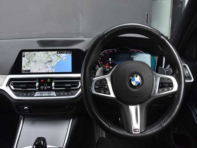 ＢＭＷ ３２０ｄ xDrive Mスポーツ 和歌山県 2020(令2)年 3.5万km 黒 インテリSF /ACC /純正ナビ /全方位カメラ /Apple carplay /アンビエントライト /DNパワーシート /ハーフレザー /シートヒーター /オートホールド /コーナーセンサー /ミラー型ETC /LEDヘッドライト /ドラレコ/スペアキー