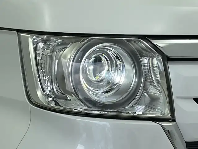 ホンダ Ｎ ＢＯＸ G･EX Hセンシング カッパーブラウンスタイル 新潟県 2019(令1)年 5.3万km パールⅡ ディーラー純正ナビ/　CD DVD BT フルセグTV/バックカメラ/両側パワースライドドア/衝突被害軽減装置/レーンキープアシスト/レーダークルーズコントロール/LEDヘッドライト/オートライト/ロールサンシェード/ISOFIX/ビルトインETC/横滑り防止装置/ステアリングスイッチ/プッシュスタート/スマートキー/充電ポート×２