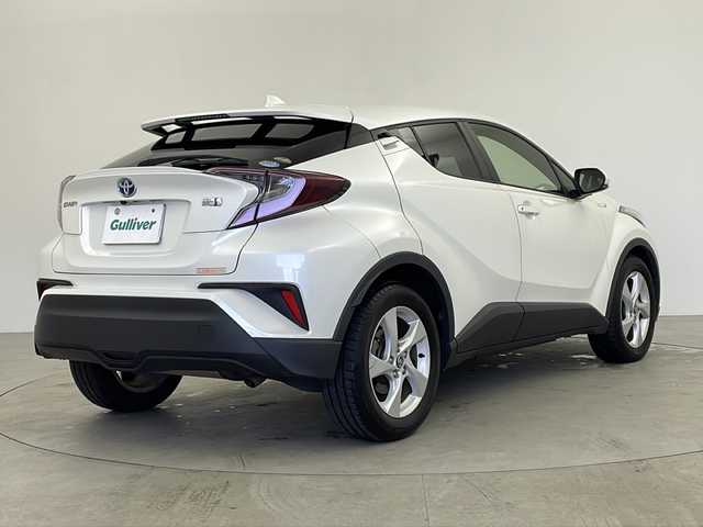 トヨタ Ｃ－ＨＲ S LEDパッケージ 鹿児島県 2019(令1)年 5.1万km ホワイトパールクリスタルシャイン 純正7インチナビ/（CD/DVD/BT/フルセグTV）/レーダークルーズコントロール/プリクラッシュセーフティ/レーンディパーチャーアシスト/電動パーキングブレーキ/オートホールド機能/オートライト/オートマチックハイビーム/バックカメラ/ビルトインETC/純正アルミホイール/純正ドアバイザー/スマートキー/プッシュスタート/取説、保証書