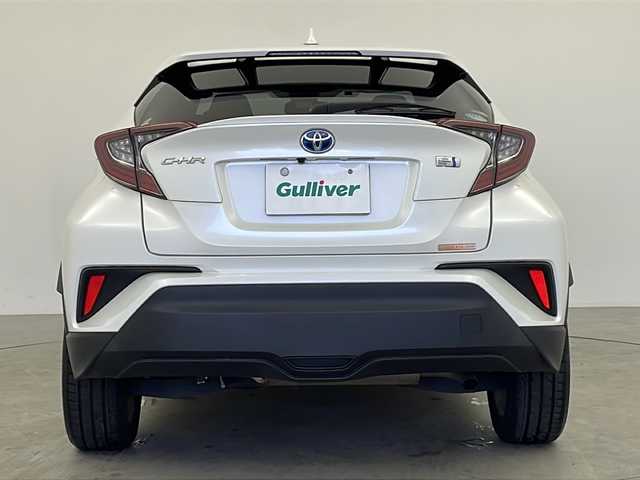 トヨタ Ｃ－ＨＲ S LEDパッケージ 鹿児島県 2019(令1)年 5.1万km ホワイトパールクリスタルシャイン 純正7インチナビ/（CD/DVD/BT/フルセグTV）/レーダークルーズコントロール/プリクラッシュセーフティ/レーンディパーチャーアシスト/電動パーキングブレーキ/オートホールド機能/オートライト/オートマチックハイビーム/バックカメラ/ビルトインETC/純正アルミホイール/純正ドアバイザー/スマートキー/プッシュスタート/取説、保証書