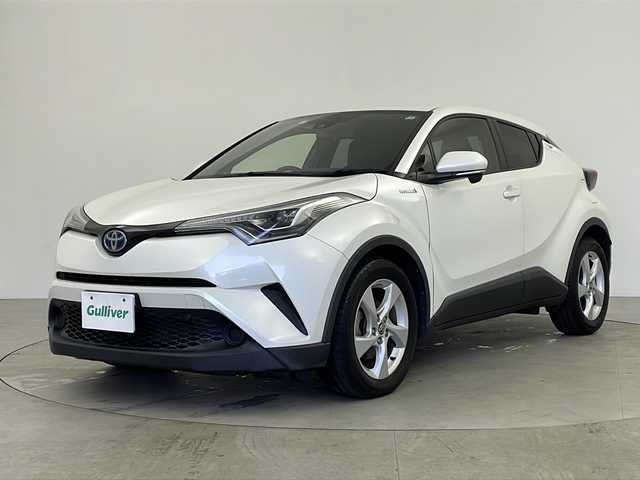 トヨタ Ｃ－ＨＲ S LEDパッケージ 鹿児島県 2019(令1)年 5.1万km ホワイトパールクリスタルシャイン 純正7インチナビ/（CD/DVD/BT/フルセグTV）/レーダークルーズコントロール/プリクラッシュセーフティ/レーンディパーチャーアシスト/電動パーキングブレーキ/オートホールド機能/オートライト/オートマチックハイビーム/バックカメラ/ビルトインETC/純正アルミホイール/純正ドアバイザー/スマートキー/プッシュスタート/取説、保証書