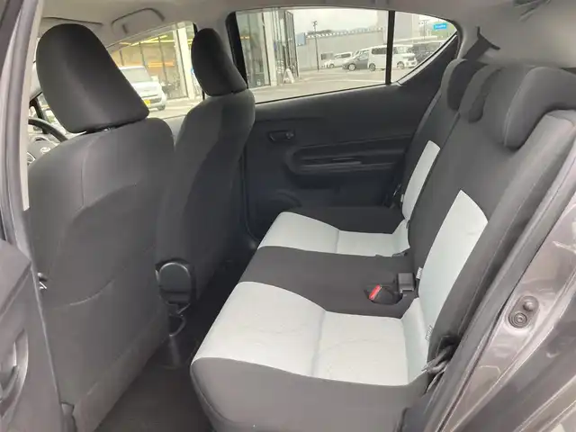 トヨタ アクア S 鳥取県 2013(平25)年 4.9万km グレーメタリック 社外ディスプレイオーディオ/ETC/社外15インチアルミホイール/プッシュエンジンスタート/スマートキー/アイドリングストップ/ウィンカーミラー/電動格納ミラー/オートライト/ステアリングスイッチ/フロアマット・ドアバイザー/スタットレスアルミセット積込/（2024年製タイヤ溝８部山）