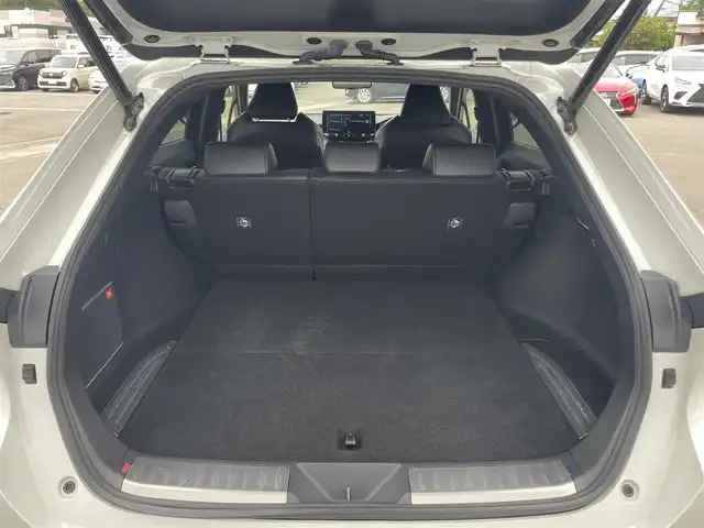 トヨタ ハリアー Z 愛媛県 2022(令4)年 3.8万km ホワイトパールクリスタルシャイン 純正12.3型ナビ　/AM/FM/BT/フルセグTV/全周囲カメラ　/JBLサウンド　/調光パノラマルーフ　/デジタルインナーミラー　/トヨタセーフティセンス　/レーダークルーズコントロール　/ブラインドスポットモニター/ＬＥＤヘッドライト　/電動リアゲート　/クリアランスソナー/電動パーキングブレーキ/電格ミラー/現状サマー(純正AW)(225/55/R19)