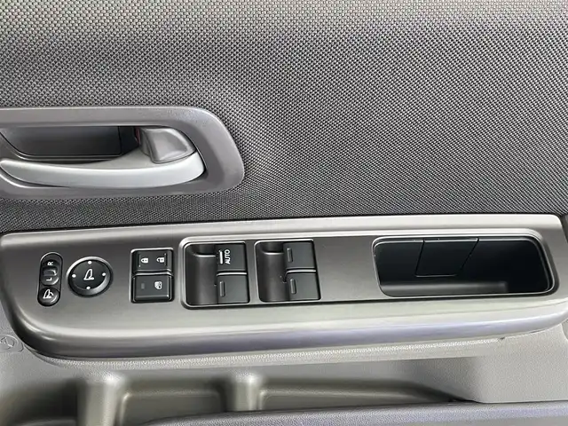 ホンダ フリード G ホンダセンシング 大分県 2018(平30)年 2.1万km コバルトブルーパール 社外7インチナビ(AVIC-RZ802)/フルセグTV/CD/DVD/SD録音再生/Bluetooth/AM/FM/バックカメラ/ETC/ドライブレコーダー/ホンダセンシング/衝突軽減ブレーキ/歩行者事故低減ステアリング/先行車発進お知らせ機能/路外逸脱抑制機能/アダプティブクルーズコントロール/車線維持支援システム/ステアリングスイッチ/両側パワースライドドア/プッシュスタート/LED