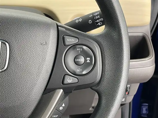 ホンダ フリード G ホンダセンシング 大分県 2018(平30)年 2.1万km コバルトブルーパール 社外7インチナビ(AVIC-RZ802)/フルセグTV/CD/DVD/SD録音再生/Bluetooth/AM/FM/バックカメラ/ETC/ドライブレコーダー/ホンダセンシング/衝突軽減ブレーキ/歩行者事故低減ステアリング/先行車発進お知らせ機能/路外逸脱抑制機能/アダプティブクルーズコントロール/車線維持支援システム/ステアリングスイッチ/両側パワースライドドア/プッシュスタート/LED
