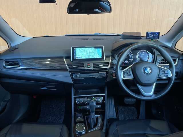 ＢＭＷ ２１８ｄ グランツアラー ラグジュアリー 愛知県 2019(令1)年 4.3万km ミネラルホワイト 純正ナビ /バックカメラ /ヘッドアップディスプレイ /アクティブクルーズコントロール /harman/kardonサウンド /黒革シート /シートヒーター /パワーバックドア /コンフォートアクセス /純正17インチAW /ETC /LEDヘッドライト