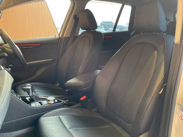 ＢＭＷ ２１８ｄ グランツアラー ラグジュアリー 愛知県 2019(令1)年 4.3万km ミネラルホワイト 純正ナビ /バックカメラ /ヘッドアップディスプレイ /アクティブクルーズコントロール /harman/kardonサウンド /黒革シート /シートヒーター /パワーバックドア /コンフォートアクセス /純正17インチAW /ETC /LEDヘッドライト