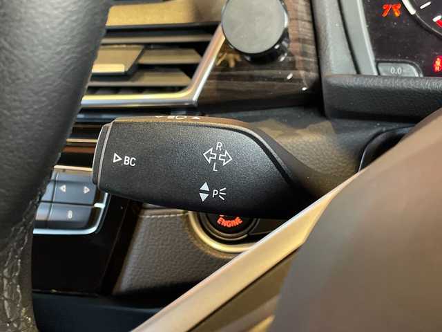 ＢＭＷ ２１８ｄ グランツアラー ラグジュアリー 愛知県 2019(令1)年 4.3万km ミネラルホワイト 純正ナビ /バックカメラ /ヘッドアップディスプレイ /アクティブクルーズコントロール /harman/kardonサウンド /黒革シート /シートヒーター /パワーバックドア /コンフォートアクセス /純正17インチAW /ETC /LEDヘッドライト