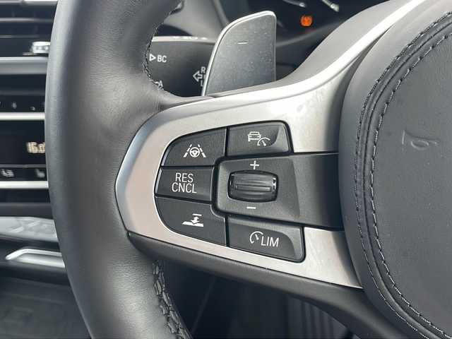 ＢＭＷ Ｘ３ xDrive20d Mスポーツ 山口県 2019(平31)年 4.5万km アルピンホワイトⅢ 黒革シート/純正メモリーナビ・地デジTV/全方位カメラ/ワイヤレス充電/カラーHUD/インテリジェントセーフティ/レーダークルーズコントロール/衝突軽減ブレーキ/LKA/BSM/コーナーセンサー/純正19インチアルミホイール/LEDライト/LEDフォグ/パワーバックドア/ルーフレール/前席パワーシート/全席シートヒーター/純正CD/DVD/MSV/USB/BT/ミラーリング/ビルトインETC/ヒルディセントコントール/プッシュスタート/スマートキー×2/R2/3/4/5/7年ディーラー整備記録/保証書・取説あり