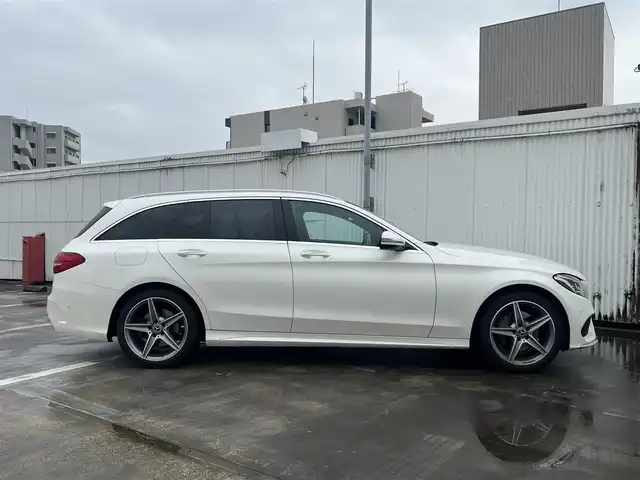 メルセデス・ベンツ Ｃ２２０ｄ ワゴン ローレウスエディション 広島県 2018(平30)年 6.3万km ダイヤモンドホワイト COMANDシステム/・8.4インチインチワイドディスプレイ/・COMANDコントローラー/・HDDナビ/・フルセグTV/・DVD/・USBインターフェース/・SDカードスロット/レーダーセーフティーパッケージ/・ディスタンスパイロットディストロニック/・ステアリングパイロット/・アクティブブレーキアシスト/・アクティブブレーキアシスト/・被害軽減ブレーキ付後方衝突警告システム/・アクティブブラインドスポットアシスト/・アクティブレーンキーピングアシスト/アクティブパーキングアシスト/シルバールーフレール/パノラミックスライディングルーフ/パワーバックドア/フロントパワーシート/・フロントシートヒーター