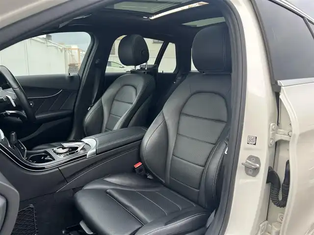 メルセデス・ベンツ Ｃ２２０ｄ ワゴン ローレウスエディション 広島県 2018(平30)年 6.3万km ダイヤモンドホワイト COMANDシステム/・8.4インチインチワイドディスプレイ/・COMANDコントローラー/・HDDナビ/・フルセグTV/・DVD/・USBインターフェース/・SDカードスロット/レーダーセーフティーパッケージ/・ディスタンスパイロットディストロニック/・ステアリングパイロット/・アクティブブレーキアシスト/・アクティブブレーキアシスト/・被害軽減ブレーキ付後方衝突警告システム/・アクティブブラインドスポットアシスト/・アクティブレーンキーピングアシスト/アクティブパーキングアシスト/シルバールーフレール/パノラミックスライディングルーフ/パワーバックドア/フロントパワーシート/・フロントシートヒーター