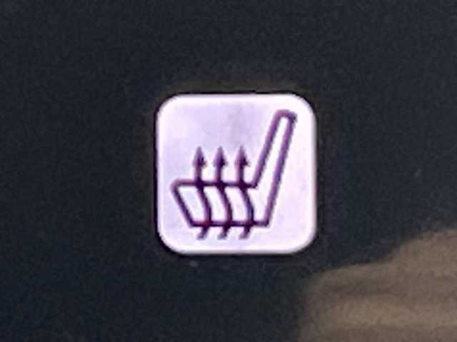 ホンダ シャトル ハイブリッド Z スタイルエディション 岐阜県 2016(平28)年 5.6万km ミッドナイトブルービームM 純正メモリナビ【VXM-165VFi】/・フルセグ/BT/CD/DVD/バックカメラ/ビルトインETC/ハーフレザーシート/・シートヒーター/革巻きステアリング/・ステアリングスイッチ/・パドルシフト/・クルーズコントロール/衝突軽減ブレーキ/ドライブレコーダー/純正フロアマット/純正ドアバイザー/ルーフレール/LEDヘッドライト/・フォグランプ