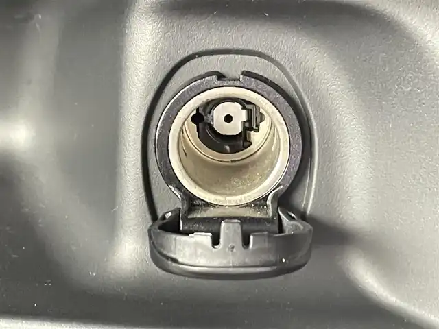 日産 セレナ ハイウェイスター 千葉県 2017(平29)年 3.4万km ダイヤモンドブラック 禁煙車/純正9インチメモリナビ　/　CD/DVD/BT/フルセグTV/純正フリップダウンモニター/両側パワースライドドア/アラウンドビューモニター/エマージェンシーブレーキ/レーンキープアシスト/プロパイロット/コーナーセンサー/デジタルインナーミラー/電子パーキング/オートホールド/ETC/LEDヘッドライト/フォグライト/純正16インチアルミホイール