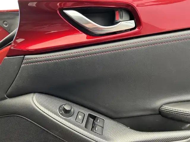 マツダ ロードスター S スペシャルパッケージ 鹿児島県 2018(平30)年 3.7万km ソウルレッドクリスタルM 禁煙車/純正ナビ(CD/DVD/フルセグTV/Bluetooth)/パドルシフト　/シートヒーター　/BOSEサウンドシステム　/コーナーセンサー/ブラインドスポットモニタリング　/車線逸脱警報/LEDヘッドライト/オートライト　/ＥＴＣ/純正フロアマット/スマートキー/プッシュスタート