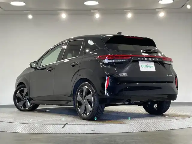 日産 オーラ G レザーエディション 愛知県 2024(令6)年 0.5万km 黒 純正9インチナビ/BOSEサウンド/プロパイロット/衝突軽減ブレーキ/アラウンドビューモニター/ビルトインETC2.0/LEDヘッドライト/デジタルインナーミラー/ブラインドスポットモニター/フルセグTV/Bluetooth/コーナーセンサー/レーンキープアシスト/オートハイビーム/HDMI接続/Carplay/プッシュスタート/USB接続/スマートキー/フロアマット/純正アルミホイール/オートライト/本革シート/禁煙車/ウィンカーミラー/電動格納ミラー/フォグランプ/置くだけ充電/電動パーキングブレーキ/オートブレーキホールド/オートエアコン/ステアリングリモコン/横滑り防止装置