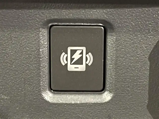 日産 オーラ G レザーエディション 愛知県 2024(令6)年 0.5万km 黒 純正9インチナビ/BOSEサウンド/プロパイロット/衝突軽減ブレーキ/アラウンドビューモニター/ビルトインETC2.0/LEDヘッドライト/デジタルインナーミラー/ブラインドスポットモニター/フルセグTV/Bluetooth/コーナーセンサー/レーンキープアシスト/オートハイビーム/HDMI接続/Carplay/プッシュスタート/USB接続/スマートキー/フロアマット/純正アルミホイール/オートライト/本革シート/禁煙車/ウィンカーミラー/電動格納ミラー/フォグランプ/置くだけ充電/電動パーキングブレーキ/オートブレーキホールド/オートエアコン/ステアリングリモコン/横滑り防止装置