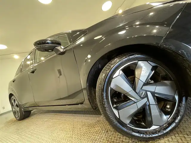 日産 オーラ G レザーエディション 愛知県 2024(令6)年 0.5万km 黒 純正9インチナビ/BOSEサウンド/プロパイロット/衝突軽減ブレーキ/アラウンドビューモニター/ビルトインETC2.0/LEDヘッドライト/デジタルインナーミラー/ブラインドスポットモニター/フルセグTV/Bluetooth/コーナーセンサー/レーンキープアシスト/オートハイビーム/HDMI接続/Carplay/プッシュスタート/USB接続/スマートキー/フロアマット/純正アルミホイール/オートライト/本革シート/禁煙車/ウィンカーミラー/電動格納ミラー/フォグランプ/置くだけ充電/電動パーキングブレーキ/オートブレーキホールド/オートエアコン/ステアリングリモコン/横滑り防止装置