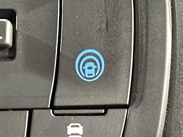 日産 オーラ G レザーエディション 愛知県 2024(令6)年 0.5万km 黒 純正9インチナビ/BOSEサウンド/プロパイロット/衝突軽減ブレーキ/アラウンドビューモニター/ビルトインETC2.0/LEDヘッドライト/デジタルインナーミラー/ブラインドスポットモニター/フルセグTV/Bluetooth/コーナーセンサー/レーンキープアシスト/オートハイビーム/HDMI接続/Carplay/プッシュスタート/USB接続/スマートキー/フロアマット/純正アルミホイール/オートライト/本革シート/禁煙車/ウィンカーミラー/電動格納ミラー/フォグランプ/置くだけ充電/電動パーキングブレーキ/オートブレーキホールド/オートエアコン/ステアリングリモコン/横滑り防止装置