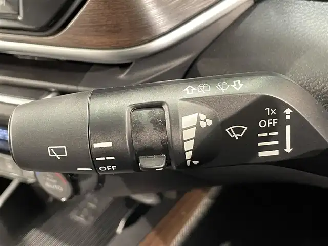 日産 オーラ G レザーエディション 愛知県 2024(令6)年 0.5万km 黒 純正9インチナビ/BOSEサウンド/プロパイロット/衝突軽減ブレーキ/アラウンドビューモニター/ビルトインETC2.0/LEDヘッドライト/デジタルインナーミラー/ブラインドスポットモニター/フルセグTV/Bluetooth/コーナーセンサー/レーンキープアシスト/オートハイビーム/HDMI接続/Carplay/プッシュスタート/USB接続/スマートキー/フロアマット/純正アルミホイール/オートライト/本革シート/禁煙車/ウィンカーミラー/電動格納ミラー/フォグランプ/置くだけ充電/電動パーキングブレーキ/オートブレーキホールド/オートエアコン/ステアリングリモコン/横滑り防止装置