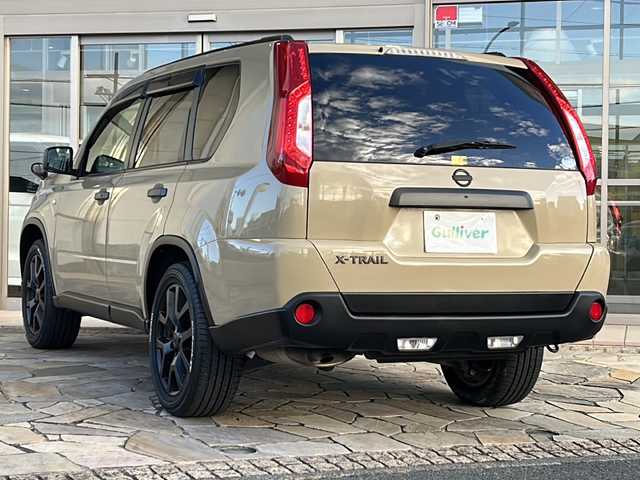 日産 エクストレイル 20Xtt 静岡県 2012(平24)年 10.1万km ダイヤモンドブラック 社外ナビ/・CD/DVD/SD/Bluetooth/ipod/USB/・ラジオ/フルセグTV/主要装備/・クルーズコントロール　/・シートヒーター　/・ＥＴＣ　/・オートライト　/・ダウンヒルアシストコントロール　/・フォグランプ　/・レーザーシート　/・横滑り防止装置　/・純正アルミホイール　/・パワーステアリング　/・パワーウィンドウ/・プッシュスタート/・スマートキー