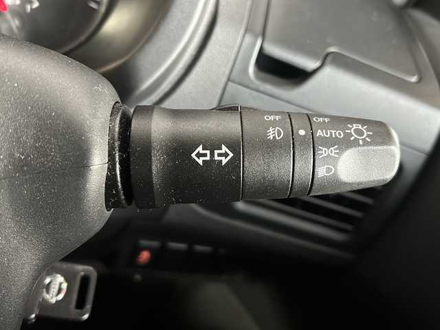 日産 エクストレイル 20Xtt 静岡県 2012(平24)年 10.1万km ダイヤモンドブラック 社外ナビ/・CD/DVD/SD/Bluetooth/ipod/USB/・ラジオ/フルセグTV/主要装備/・クルーズコントロール　/・シートヒーター　/・ＥＴＣ　/・オートライト　/・ダウンヒルアシストコントロール　/・フォグランプ　/・レーザーシート　/・横滑り防止装置　/・純正アルミホイール　/・パワーステアリング　/・パワーウィンドウ/・プッシュスタート/・スマートキー