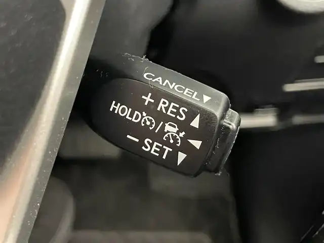 トヨタ ハイラックス Z 愛知県 2021(令3)年 1.1万km スーパーホワイトⅡ 純正ナビ　バックカメラ　ＡＥＲＯＫＬＡＳキャノピー　ＪＢＬスピーカー　ＥＴＣ　純正ドラレコ　ＢＡＴＴＬＥＺリフトアップサス　ＧＲサイドステップ　純正オーバーフェンダー　ＴＲＤフィルム　衝突軽減　純正パーツ純正AW積込　保証書　ワンオナ　禁煙車　ブロックタイヤ　コーナーセンサー　ヘッドライトウォッシャー　コーナーセンサー　社外シフトノブ　社外ステアリング