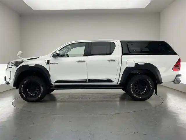 トヨタ ハイラックス Z 愛知県 2021(令3)年 1.1万km スーパーホワイトⅡ 純正ナビ　バックカメラ　ＡＥＲＯＫＬＡＳキャノピー　ＪＢＬスピーカー　ＥＴＣ　純正ドラレコ　ＢＡＴＴＬＥＺリフトアップサス　ＧＲサイドステップ　純正オーバーフェンダー　ＴＲＤフィルム　衝突軽減　純正パーツ純正AW積込　保証書　ワンオナ　禁煙車　ブロックタイヤ　コーナーセンサー　ヘッドライトウォッシャー　コーナーセンサー　社外シフトノブ　社外ステアリング