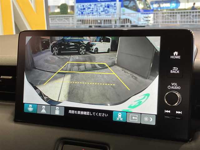 ホンダ ヴェゼル ハイブリッド e:HEV RS 東京都 2025(令7)年 0.1万km プラチナホワイトパール ホンダセンシング/●衝突軽減ブレーキ（CMBS）/●先行車発進お知らせ機能/●歩行者事故低減ステアリング/●路外逸脱抑制機能/●標識認識機能/●渋滞追従機能付アダプティブクルーズコントロール（ACC）/●車線維持支援システム（LKAS）/●トラフィックジャムアシスト（渋滞運転支援機能）/●ブラインドスポットインフォメーション［タイプ別設定］/●誤発進抑制機能●後方誤発進抑制機能/●近距離衝突軽減ブレーキ/●急アクセル抑制機能/●パーキングセンサーシステム/●後退出庫サポート/●オートハイビーム/●アダプティブドライビングビーム/ワンオーナー/ホンダコネクトディスプレイ/・インターナビ・9インチワイドディスプレイ/・地デジ・リアワイドカメラ・ハンズフリー機能/・後退出庫サポート・信号情報活用支援システム/・ステアリングスイッチ/AppleCarPlay ・Android auto/おくだけ充電/ハンズフリーパワーバックドア/パドルシフト/ステリングヒーター・シートヒーター /LEDヘッドライト/USB端子/コーナーセンサー/ビルトインETC2.0/プッシュスタート/保証書・取扱説明書・スペアキー