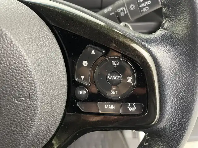 ホンダ Ｎ ＢＯＸ カスタム G L ターボ ホンダセンシング 富山県 2018(平30)年 7.1万km プラチナホワイトパール ターボ/純正ナビ/（AM/FM/BT/TV/Apple Car Play)/フルセグテレビ/バックカメラ/純正フロントドライブレコーダー/レーンキープアシスト/衝突被害軽減システム/カーテンエアバック/レーダークルーズコントロール/オートライト/ウィンカーミラー/ドアバイザー/プッシュスタート/ハーフレザーシート/ベンチシート/両側パワースライドドア/スマートキー×2/ETC