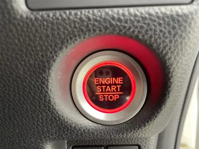 ホンダ Ｎ ＢＯＸ カスタム G L ターボ ホンダセンシング 富山県 2018(平30)年 7.1万km プラチナホワイトパール ターボ/純正ナビ/（AM/FM/BT/TV/Apple Car Play)/フルセグテレビ/バックカメラ/純正フロントドライブレコーダー/レーンキープアシスト/衝突被害軽減システム/カーテンエアバック/レーダークルーズコントロール/オートライト/ウィンカーミラー/ドアバイザー/プッシュスタート/ハーフレザーシート/ベンチシート/両側パワースライドドア/スマートキー×2/ETC