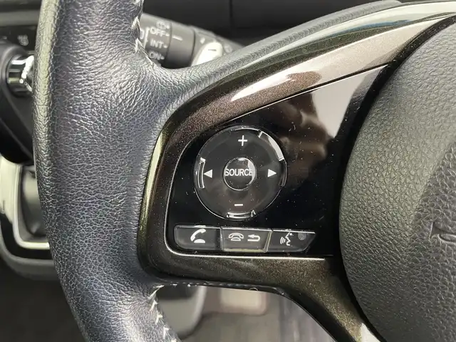 ホンダ Ｎ ＢＯＸ カスタム G L ターボ ホンダセンシング 富山県 2018(平30)年 7.1万km プラチナホワイトパール ターボ/純正ナビ/（AM/FM/BT/TV/Apple Car Play)/フルセグテレビ/バックカメラ/純正フロントドライブレコーダー/レーンキープアシスト/衝突被害軽減システム/カーテンエアバック/レーダークルーズコントロール/オートライト/ウィンカーミラー/ドアバイザー/プッシュスタート/ハーフレザーシート/ベンチシート/両側パワースライドドア/スマートキー×2/ETC