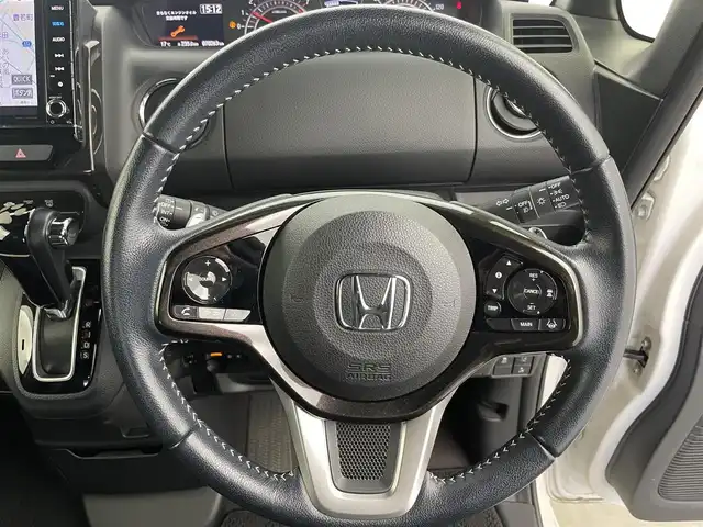 ホンダ Ｎ ＢＯＸ カスタム G L ターボ ホンダセンシング 富山県 2018(平30)年 7.1万km プラチナホワイトパール ターボ/純正ナビ/（AM/FM/BT/TV/Apple Car Play)/フルセグテレビ/バックカメラ/純正フロントドライブレコーダー/レーンキープアシスト/衝突被害軽減システム/カーテンエアバック/レーダークルーズコントロール/オートライト/ウィンカーミラー/ドアバイザー/プッシュスタート/ハーフレザーシート/ベンチシート/両側パワースライドドア/スマートキー×2/ETC