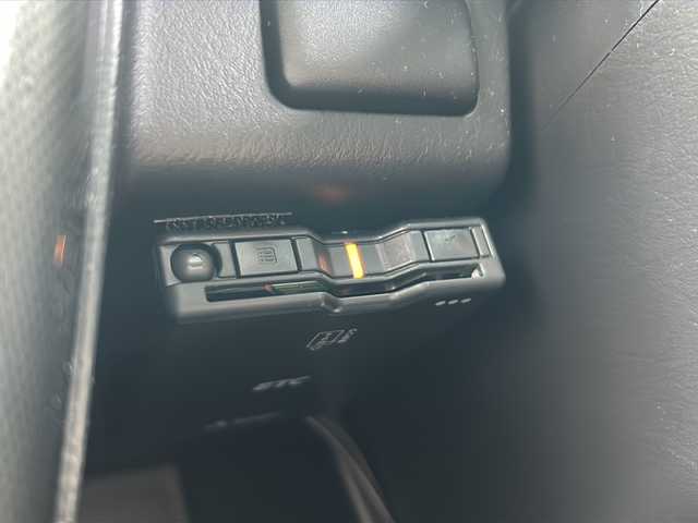 ホンダ バモス L ローダウン 静岡県 2011(平23)年 7.2万km ナイトホークブラックパール 純正メモリナビ/・CD/・DVD/・ワンセグＴＶ/・USB/・AM/・FM/主要装備/・両側パワスラ/・ETC/・純正フロアマット/・純正アルミホイール/・スペアキー1本