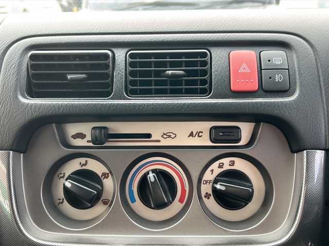 ホンダ バモス L ローダウン 静岡県 2011(平23)年 7.2万km ナイトホークブラックパール 純正メモリナビ/・CD/・DVD/・ワンセグＴＶ/・USB/・AM/・FM/主要装備/・両側パワスラ/・ETC/・純正フロアマット/・純正アルミホイール/・スペアキー1本