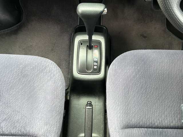 ホンダ バモス L ローダウン 静岡県 2011(平23)年 7.2万km ナイトホークブラックパール 純正メモリナビ/・CD/・DVD/・ワンセグＴＶ/・USB/・AM/・FM/主要装備/・両側パワスラ/・ETC/・純正フロアマット/・純正アルミホイール/・スペアキー1本