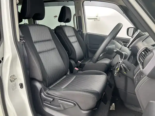 日産 セレナ e－パワー ハイウェイスター V 愛知県 2020(令2)年 4万km ブリリアントホワイトパール プロパイロット/セーフティパッケージB/＝＝＝＝＝＝＝＝＝＝＝＝＝＝＝/純正10インチナビ(AM/FM/Bluetooth/フルセグTV//CD/DVD/Blu-ray/AppleCarPlay/AndroidAuto)/アラウンドビューモニター/純正11インチフリップダウンモニター/両側パワースライドドア(ハンズフリー機能付)/LEDヘッドランプ/インテリジェントオートライトシステム/ハイビームアシスト/純正前方ドライブレコーダー/ビルトインETC/電動パーキングブレーキ/オートブレーキホールド/プッシュスタート/スマートキー