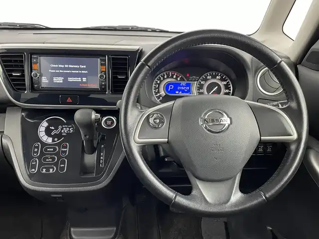 日産 デイズ ルークス ハイウェイスターターボ 埼玉県 2014(平26)年 5万km モカブラウンP 両側パワースライドドア/純正メモリナビ(型式：MC314D-W)/全方位モニター/ドライブレコーダー/ETC/HIDヘッドライト/純正フロアマット/プッシュスタート/スマートキー/スペアキー1本