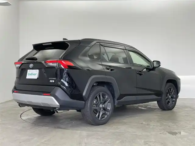 トヨタ ＲＡＶ４ ハイブリッド アドベンチャー 埼玉県 2023(令5)年 1.2万km アティチュードブラックマイカ 純正ディスプレイオーディオ　パノラミックビューモニター　ＢＳＭ　ビルトインＥＴＣ２．０　セーフティセンス　レーダークルーズ　メモリシート　シートヒーター　ベンチレーション　ステアリングヒーター　ＴＶ