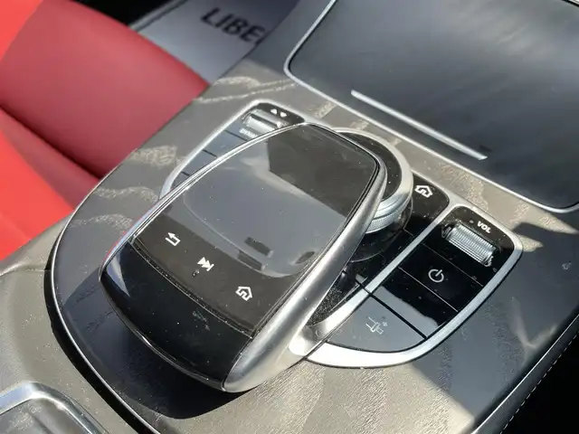 メルセデス・ベンツ Ｅ２００ クーペ スポーツ 滋賀県 2020(令2)年 2.2万km ダイヤモンドホワイト レザーパッケージ/・本革シート/・パノラミックスライディングルーフ/・Burmesterサラウンドサウンドシステム/・エアバランスパッケージ/・レザーARTICOダッシュボード/・メモリー付パワーシート/・電動ランバーサポート/・電動チルト＆テレスコピックステアリング/・マルチビームLEDヘッドライト/・アダプティブハイビームアシスト・プラス/・イージーエントリー/レーダーセーフティパッケージ/・アクティブディスタンスアシスト・ディストロニック/・アクティブステアリングアシスト/・アクティブレーンチェンジングアシスト/・アクティブエマージェンシーストップアシスト/・PRE-SAFE/・アクティブブレーキアシスト/・PRE-SAFEサウンド/・緊急回避補助システム/・渋滞時緊急ブレーキ機能/・アクティブブラインドスポットアシスト/・アクティブレーンキーピングアシスト/・PRE-SAFEプラス/・トラフィックサインアシスト/COMANDシステム/(Bluetooth/CarPlay/フルセグ)/360°カメラ/アダプティブクルーズコントロール/シートヒーター/アンビエントライト/ETC2.0/純正ドライブレコーダー