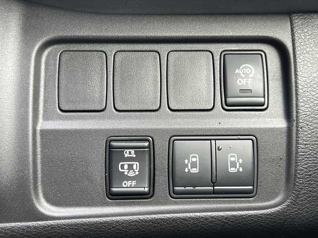 日産 セレナ ハイウェイスター 岐阜県 2020(令2)年 1.9万km ブリリアントホワイトパール 登録時走行距離：18753km/アルパイン１１インチナビ/アラウンドビューモニター/フルセグテレビ・CD・DVD・Bluetooth・USB・HDMI/プロパイロット/セーフティーパックB/・SRSカーテンエアバッグシステム/・サイドエアバッグシステム（前席）/・インテリジェントルームミラー/・電動パーキングブレーキ/・オートブレーキホールド/・プロパイロット/・ステアリングスイッチ/・踏み間違い衝突防止アシスト/・インテリジェント パーキングアシスト/・インテリジェント アラウンドビューモニター/・インテリジェント DA(ふらつき警報/・フロント&バックソナー/・ヒーター付ドアミラー/コーナーセンサー前後/LEDヘッドライト/オートライト/ウィンカーミラー/ドライブレコーダー前後/横滑り防止装置/盗難防止装置/レーンキープアシスト/両側パワースライドドア/BSW（後側方車両検知警報システム）/LDW（車線逸脱警報）/レーダークルーズコントロール/布系シート/3列シート/フルフラットシート/純正フロアマット/純正16アルミホイール/プッシュスタート/スマートキー/アイドリングストップ