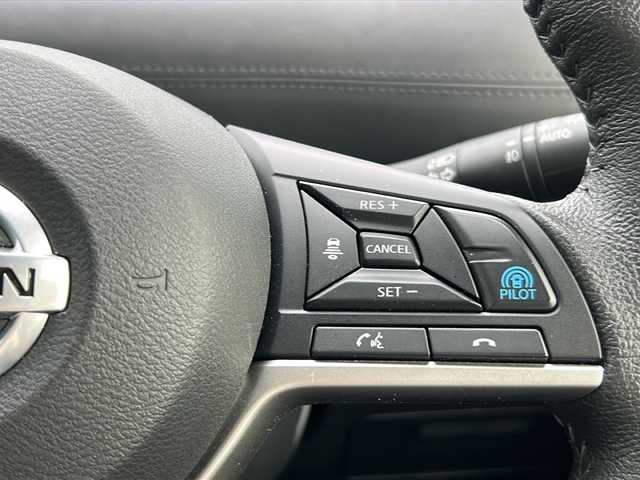 日産 セレナ ハイウェイスター 岐阜県 2020(令2)年 1.9万km ブリリアントホワイトパール 登録時走行距離：18753km/アルパイン１１インチナビ/アラウンドビューモニター/フルセグテレビ・CD・DVD・Bluetooth・USB・HDMI/プロパイロット/セーフティーパックB/・SRSカーテンエアバッグシステム/・サイドエアバッグシステム（前席）/・インテリジェントルームミラー/・電動パーキングブレーキ/・オートブレーキホールド/・プロパイロット/・ステアリングスイッチ/・踏み間違い衝突防止アシスト/・インテリジェント パーキングアシスト/・インテリジェント アラウンドビューモニター/・インテリジェント DA(ふらつき警報/・フロント&バックソナー/・ヒーター付ドアミラー/コーナーセンサー前後/LEDヘッドライト/オートライト/ウィンカーミラー/ドライブレコーダー前後/横滑り防止装置/盗難防止装置/レーンキープアシスト/両側パワースライドドア/BSW（後側方車両検知警報システム）/LDW（車線逸脱警報）/レーダークルーズコントロール/布系シート/3列シート/フルフラットシート/純正フロアマット/純正16アルミホイール/プッシュスタート/スマートキー/アイドリングストップ