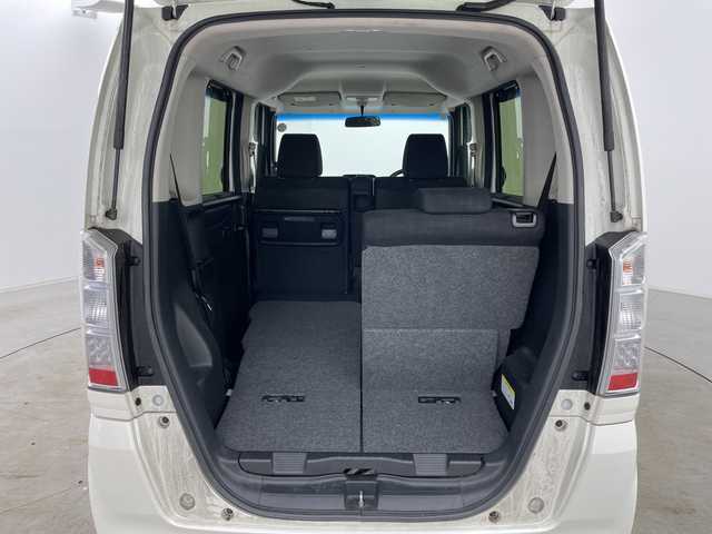 ホンダ Ｎ ＢＯＸ G SSパッケージ 道央・札幌 2017(平29)年 5.9万km プレミアムホワイトパールⅡ ・4WD/・純正ナビ/　CD/DVD/BT/SD/・フルセグTV/・バックカメラ/・両側パワースライドドア /・前席シートヒーター/・ビルトインETC/・プッシュスタート/・スマートキー/・オートライト/・HIDヘッドライト/・オートリトラミラー/・ミラーヒーター/・スペアキー/・積込タイヤ