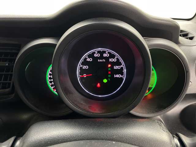 ホンダ Ｎ ＢＯＸ G SSパッケージ 道央・札幌 2017(平29)年 5.9万km プレミアムホワイトパールⅡ ・4WD/・純正ナビ/　CD/DVD/BT/SD/・フルセグTV/・バックカメラ/・両側パワースライドドア /・前席シートヒーター/・ビルトインETC/・プッシュスタート/・スマートキー/・オートライト/・HIDヘッドライト/・オートリトラミラー/・ミラーヒーター/・スペアキー/・積込タイヤ
