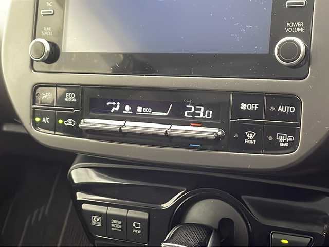 トヨタ プリウス S ツーリングセレ ブラックED 千葉県 2021(令3)年 6.7万km プレシャスブラックパール 純正ディスプレイオーディオ/　Bluetooth/フルセグTV/Apple car play/Android Auto/トヨタセーフティセンス/レーダークルーズコントロール/レーンキープアシスト/衝突軽減ブレーキ/クリアランスソナー/先行車発進警報/ロードサインアシスト/全方位カメラ/ポートハイビーム/モデリスタエアロ（F/S/R）/合皮レザーシート/前席シートヒーター/LEDライト/フォグランプ/ETC/前後ドラレコ/フロアマット/ドアバイザー