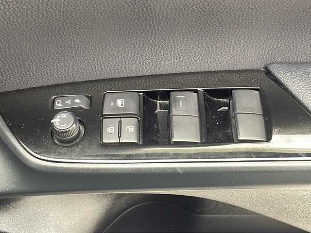 トヨタ プリウス S ツーリングセレ ブラックED 千葉県 2021(令3)年 6.7万km プレシャスブラックパール 純正ディスプレイオーディオ/　Bluetooth/フルセグTV/Apple car play/Android Auto/トヨタセーフティセンス/レーダークルーズコントロール/レーンキープアシスト/衝突軽減ブレーキ/クリアランスソナー/先行車発進警報/ロードサインアシスト/全方位カメラ/ポートハイビーム/モデリスタエアロ（F/S/R）/合皮レザーシート/前席シートヒーター/LEDライト/フォグランプ/ETC/前後ドラレコ/フロアマット/ドアバイザー