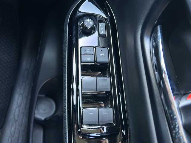 トヨタ ヴォクシー ZS 煌Ⅱ 岐阜県 2021(令3)年 4.3万km ブラック 登録時走行距離：42229km/ワンオーナー/純正１０インチナビ（NSZT-ZA4T）/バックカメラ/フルセグテレビ・Bluetooth/クルーズコントロール/トヨタセーフティーセンス/レーンディパーチャーアラート/コーナーセンサー/クルーズコントロール/両側パワースライドドア/LEDヘッドライト/オートライト/オートマチックハイビーム/ビルトインETC/ハーフレザーシート/純正16インチアルミホイール/プッシュスタート/スマートキー/保証書