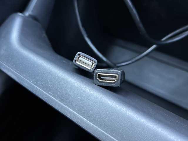 トヨタ ヴォクシー ZS 煌Ⅱ 岐阜県 2021(令3)年 4.3万km ブラック 登録時走行距離：42229km/ワンオーナー/純正１０インチナビ（NSZT-ZA4T）/バックカメラ/フルセグテレビ・Bluetooth/クルーズコントロール/トヨタセーフティーセンス/レーンディパーチャーアラート/コーナーセンサー/クルーズコントロール/両側パワースライドドア/LEDヘッドライト/オートライト/オートマチックハイビーム/ビルトインETC/ハーフレザーシート/純正16インチアルミホイール/プッシュスタート/スマートキー/保証書