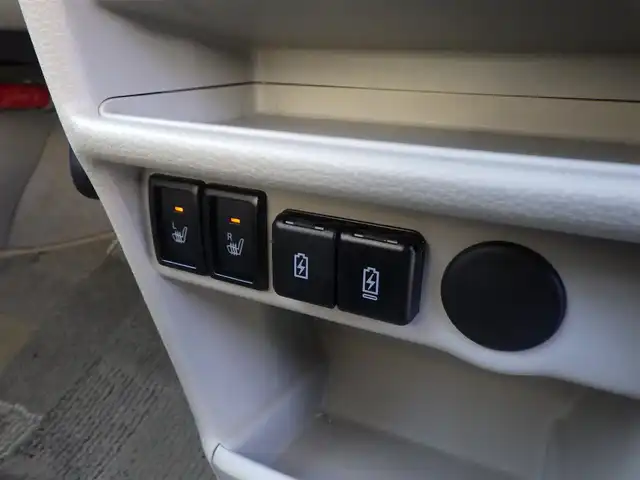 スズキ ラパン ＬＣ X 千葉県 2024(令6)年 3.1万km テラコッタピンクメタリック/アーバンブラウン 2トーン デュアルカメラブレーキサポート/社外メモリーナビ/【DVD/CD再生機能　Bluetooth接続】/バックカメラ/ドライブレコーダー（前後撮影）/ハーフレザーシート/前席シートヒーター/革巻きステアリング/ステアリングスイッチ/LEDヘッドライト/ウインカーミラー/リアコーナーセンサー/純正14インチアルミホイル/携帯リモコン