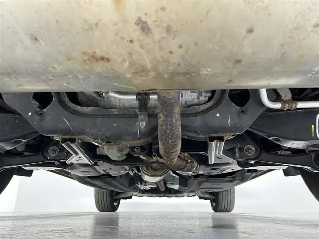 日産 エクストレイル G e－4ORCE 佐賀県 2023(令5)年 2.4万km ブリリアントホワイトパール 純正12.3インチナビ/フルセグTV/Bluetooth/Applecarplay/Androidauto/全方位カメラ　/衝突被害軽減システム/プロパイロット/レーダークルーズコントロール/レーンアシスト/ヘッドアップディスプレイ/ブラインドスポットモニター/デジタルインナールームミラー/自動駐車システム/ダウンヒルアシストコントロール/ロードサインアシスト/クリアランスソナー/オートライト/オートマチックハイビーム/LEDヘッドライト/LEDフォグライト/電動パーキング/オートブレーキホールド/純正ナビ連動型前後ドライブレコーダー/ビルトインETC2.0/4WD/パワーバックドア/ステアリングヒーター/運転席・助手席・後席シートヒーター/運転席・助手席パワーシート/合皮シート/メモリーシート/ISOFIX対応/ワイヤレス充電器/後席サンシェード/純正フロアマット/純正19インチアルミホイール